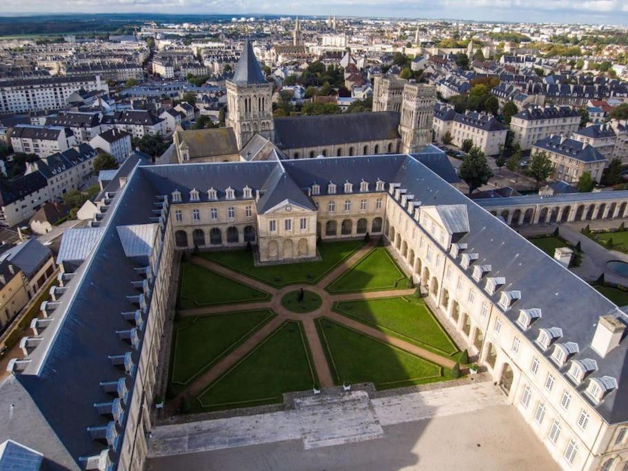 Appart 90M2 Lumineux, Centre, Vue Eglise Penchee Caen Bagian luar foto